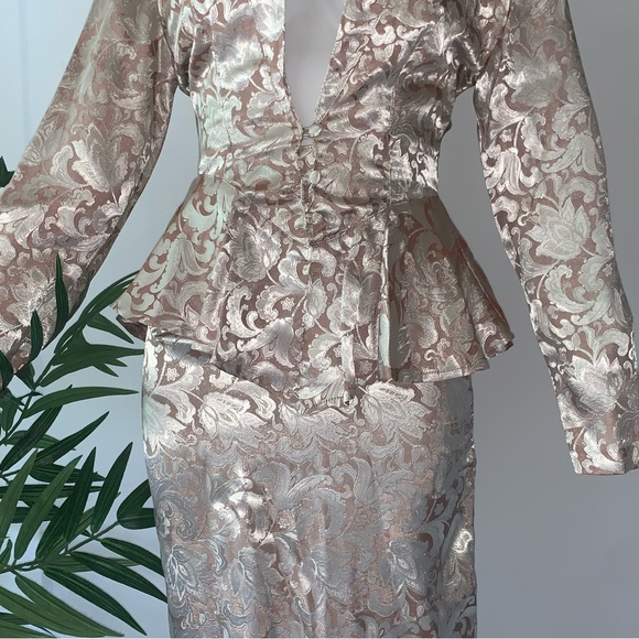 v i n t a g e :: Glam 2pcs Brocade Bombshell Pencil Skirt Peplum Blazer - Picture 15 of 16